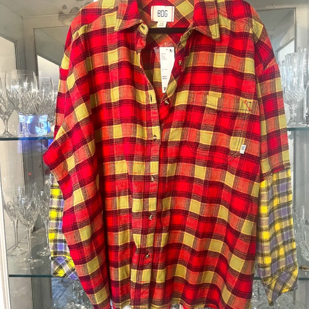 UO OVERSIZED PINK GREEN One Way Or Another Plaid Flannel Button-Down